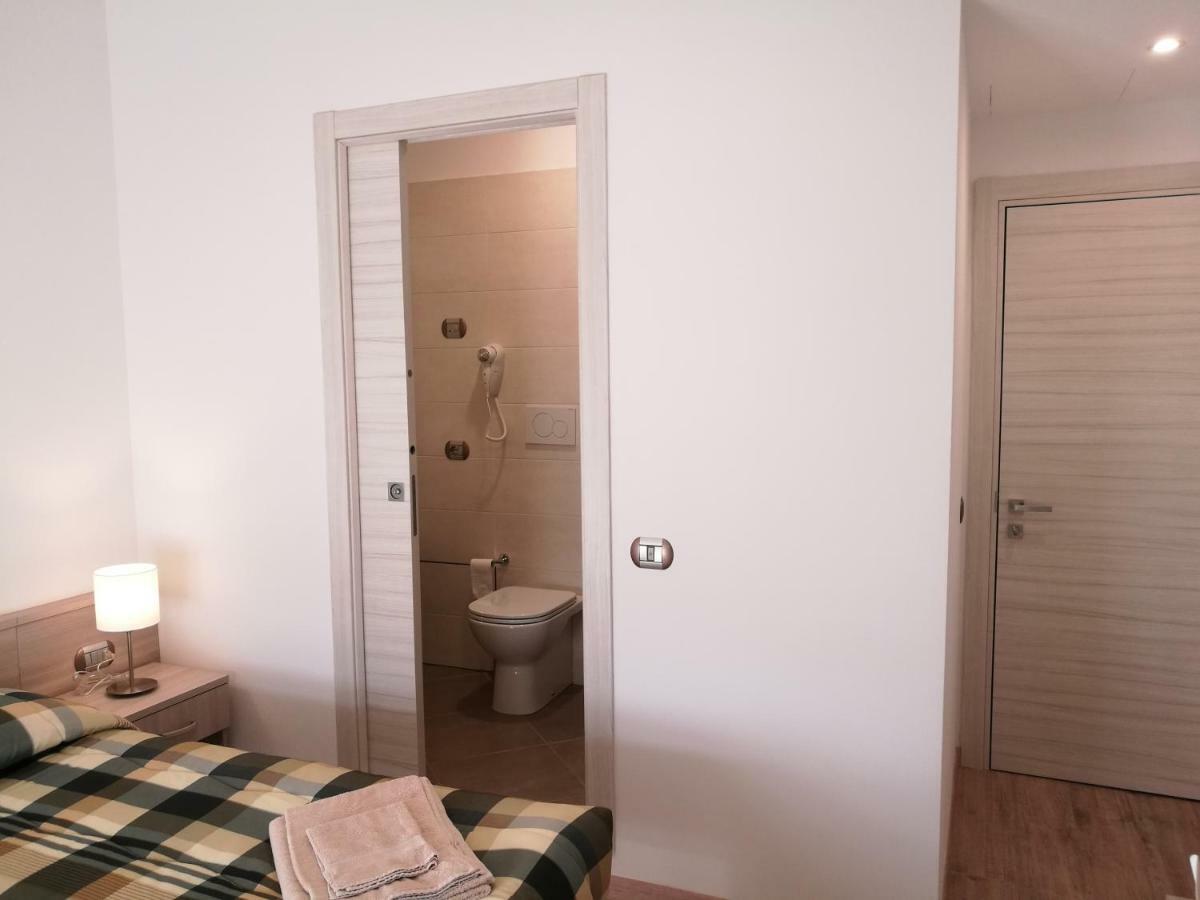 House Degli Angeli Rooms Assise Extérieur photo